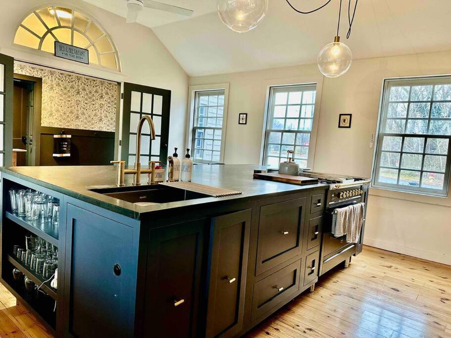 The Saltbox Greenport Villa Exterior photo